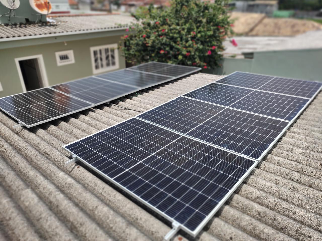 Imagem de Projeto e implantação de sistemas de energia solar