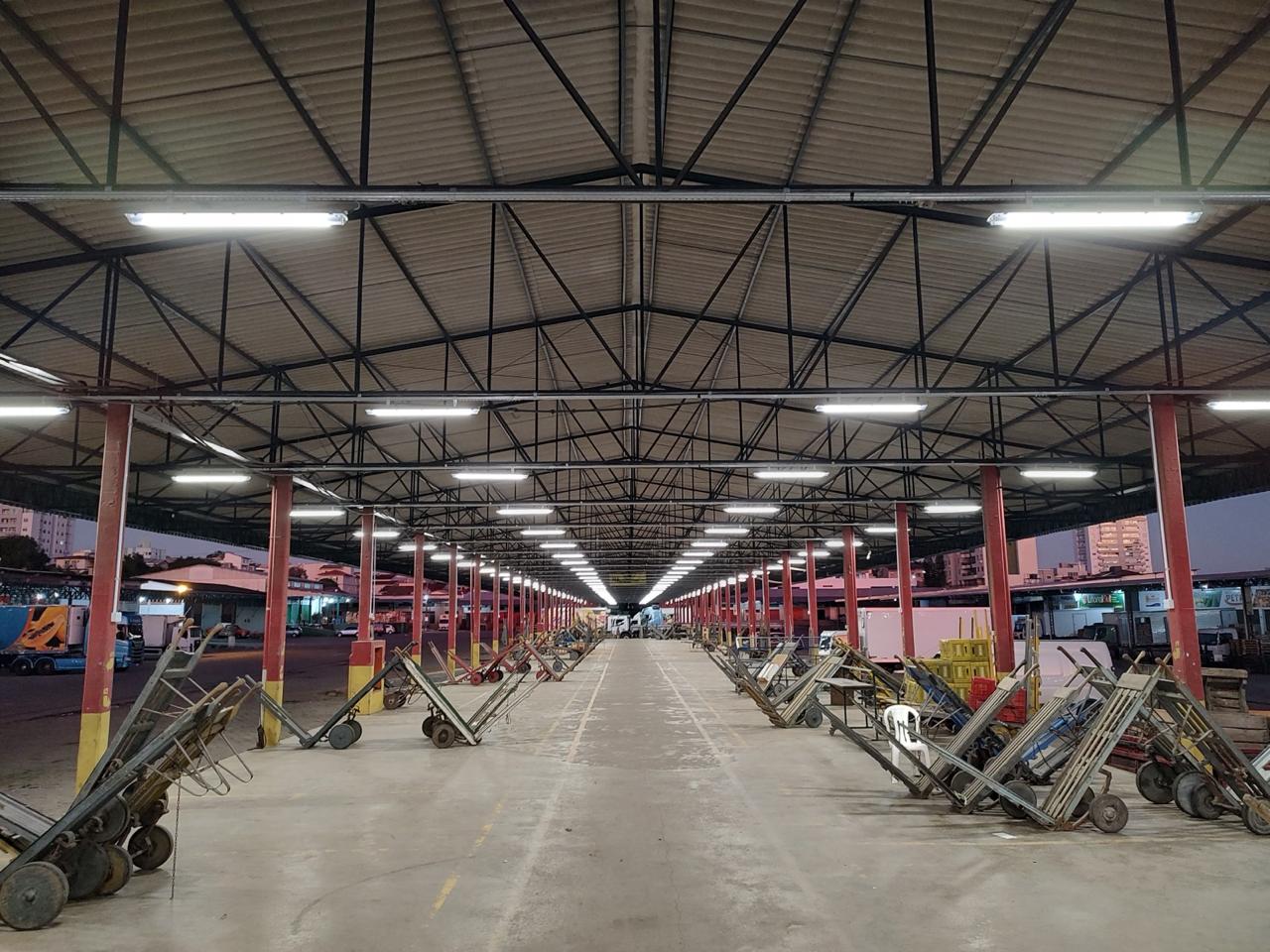 Imagem de Iluminação LED para Áreas Comerciais e Industriais